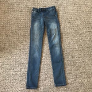 light/dark wash jeans